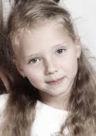 Dubna 2006 praha) je česká zpěvačka, dcera českého zpěváka karla gotta a moderátorky ivany gottové. Charlotta Ella Gottova Fdb Cz