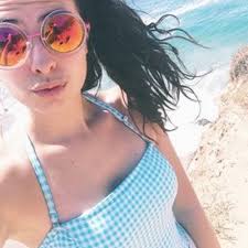 Eleanor Brooke's Instagram, Twitter & Facebook