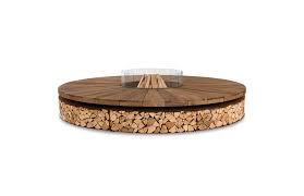 You are not just getting a wood burning fire pit table. Burning Fire Pit In Steel And Wood Artu Isa Project