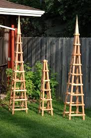 Wood Obelisk Garden Trellis Diy Garden Trellis Garden Trellis Garden Vines