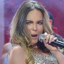 Belinda 'El Sapito' Video: Singer Annoyed As Fans Request Old 'Cómplices Al  Rescate' Song