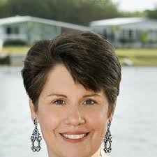 Amazon.com: Suzanne Fox: books, biography, latest update