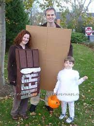 I Will Admit That I Got The Idea For My Sister S Family Smores Costume From Pinterest Family Halloween Costumes Homemade Halloween Costumes Family Halloween