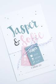Geboortekaartje Tweeling Jasper Sofie In Het Babyblauw En Babyroze Met Twee Labels Hartjes Sterren En Geboortekaartjes Tweeling Geboortekaartjes Tweeling