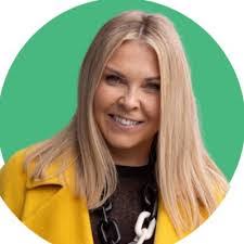 Gina Cory's Instagram, Twitter & Facebook