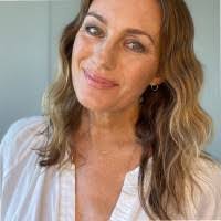 Kerrie Allen's Instagram, Twitter & Facebook