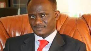 Djeddah Thiaroye Kaw : Le maire Cheikh Dieng exclut 9 conseillers dont des  apèristes