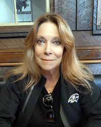 Allyson Hess's Instagram, Twitter & Facebook