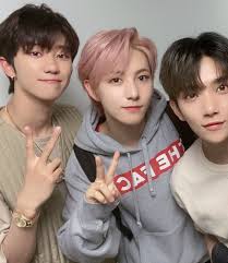 Renjun beijing yikatong transportation card inclusions for each ver: The Face Jacket Renjun Nct K Fashion At Fashionchingu