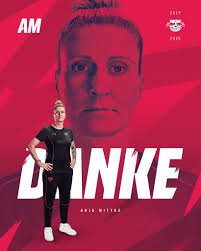 Rucy Grunenberg erhält Profivertrag bei den #RBLFrauen! 😍 Die 18-Jährige  ist ab Sommer fester Bestandteil des Profi-Kaders. Als U20-Talent feierte  Rucy in dieser Saison bereits ihr Debüt in der Google Pixel  Frauen-Bundesliga.