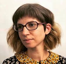 The hairstyle really transforms the image of the person who wears glasses to an unbelievable extent. 30 Stunning Hairstyles For Women Of All Ages Who Wear Glasses