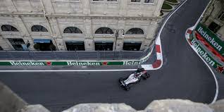 Take a trip round the new baku city circuit, host of the 2016 formula 1 grand prix of europe. Live Bei Sky Alle Tv Infos Zum Formel 1 Rennen In Baku 2021