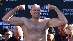 Fury, who walked onto the stage shirtless for effect, was about as upbeat and entertaining as he typically is. Psychische Probleme Tyson Fury Bin Selbst Mein Grosster Gegner Augsburger Allgemeine