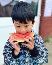 Watermelon, sugar, high! We want that summer feelin' 🍉🎶 We went out with  a bang 💥with our last Art Day of the summer holidays with these wonderful  watermelon masterpieces! 😍 We had
