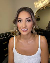 Bridal glam for Rosa to make her brown eyes pop 😍 Makeup by  @__beautybydaniela__ Hair by @hairbeauty_by_almira #chicagomakeupartist  #chicagomua #chicagoglam #chicagobridalmakeup #chicagobridalmakeupartist  #chicagobride #rosemontmakeupartist ...