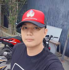 Nahuli na ng Philippine National Police #PNP ang tatlong suspek sa  pagkidnap at pagpatay sa negosyanteng si Anson Que at kanyang driver.  Naaresto ang suspek na sina Richard Tan Garcia at Raymon