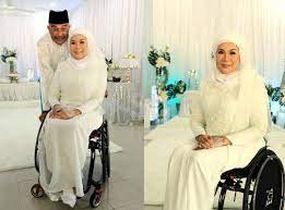I wish to inform everyone that one of my special officers, who is also my. Ras Adiba Bergelar Isteri Mohamed Azam Dalam Hiba Tak Dapat Iringi Pengebumian Wafa Hiburan Mstar