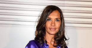 Après une carrière de mannequin et des débuts à la radio, le grand public la découvre en 2004 sur france 5 où elle anime l'émission matinale. Karine Lemarchand Lance Le Grand Debat National Sur L Agriculture Le Huffpost
