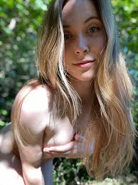 TW Pornstars - Anna Rivers. Twitter. Always naked in the woods in my back  yard. 12:44 AM - 22 Sep 2021