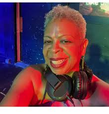 Chicago stepping music with DJ