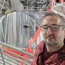 Andrew Rakich (@AndrewRakich)