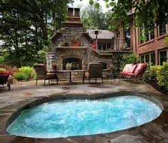 Whirlpool Im Garten Gonnen Sie Sich Diese Besonde Art Entspannung Whirlpool Hinterhof Whirlpool Terrasse Diy Terrasse