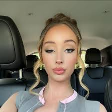 What are some restaurant recommendations in Wichita to watch sports and eat?