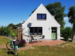 Das haus liegt in absoluter. Ferienwohnung Fohr Im Huus Mulwarp Nordstrand Frau Claudia Augustin