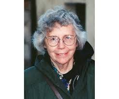 Lois Booth's Instagram, Twitter & Facebook