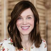 Danna Lee's Instagram, Twitter & Facebook