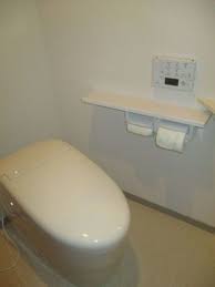 totoのネオレストrhシリーズで 色は sc1 パステルアイボリー です 東京都世田谷区奥沢のインテリア山田です totoのタンクレストイレ ネオレストrhはデザインも機能も素敵です タンクレストイレ トイレ インテリア