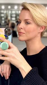 Hair & menopause chat with trichologist Lisa Caddy from Phillip Kingsley.  How the peri menopause and menopause can have an impact