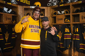 Auston matthews announced his presence with authority on wednesday night when he scored four goals in his nhl debut for the toronto maple leafs. Nhl Star Matthews Teases Fans In Asu Hockey Video Kjzz