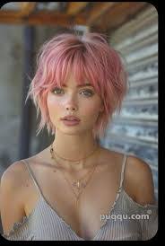 Julia Bolliger's Instagram, Twitter & Facebook