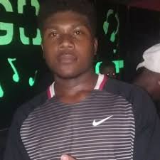 Stream Luna Miranda music