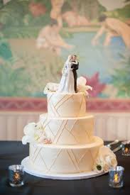 Porto S Bakery Wedding Inspiration Style Me Pretty Simple Wedding Cake Wedding Cake Rustic Unique Wedding Cakes