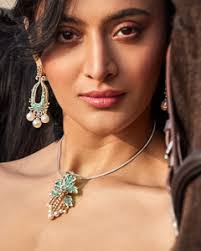 Desiree Diamond's Instagram, Twitter & Facebook