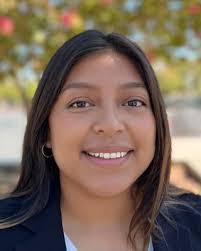 Cheryl Knudsen's Instagram, Twitter & Facebook