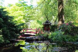 Im laufe der jahre entstand dort eine 15.000 m² große gartenlandschaft, die heute als oase der stille und schönheit die besucher das ganze jahr über fasziniert. Ode An Opladen Leverkusens Schonste Seite Der 2te Blick