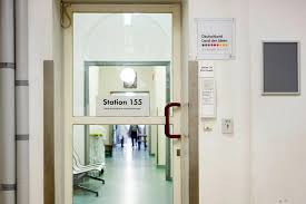 In dieser lektion befinden sich 46 karteikarten. Psychiatrie Reportage Ich Bin In Der Geschlossenen Mama