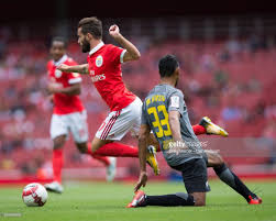 Benficas Rafa Silva Is Fouled By Rb Leipzig S Marvin Compper During Sport Lisboa E Benfica Fotografia