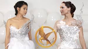 Throughout the four movies, katniss rocks some awesome looks. Diy Hunger Games Katniss Everdeen S Wedding Dress Costume