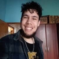 100+ perfiles de «Strano»