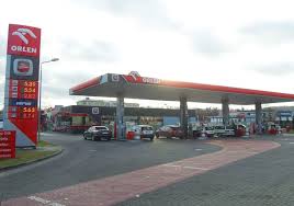 He is the same race as appule, except he is yellow with large fangs, no spots on his body, and red eyes. European Commission Clears Lotos Acquisition By Pkn Orlen Ns Energy