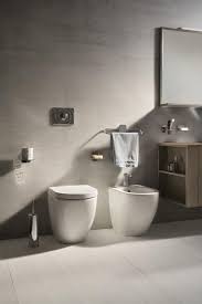 Sanitari Piccoli Per Risparmiare Spazio In Bagno Cose Di Casa Arredo Bagno Moderno Bagno Idee Per Il Bagno