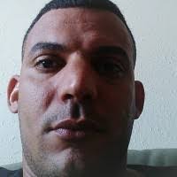 Denis Reyes's Instagram, Twitter & Facebook