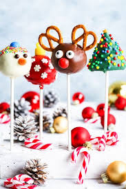 Match your garland accessories to wall art and decor throughout the space rather than using the classic christmas colors for an understated yet. 30 Best Christmas Cake Pops Easy Christmas Cake Pop Recipes