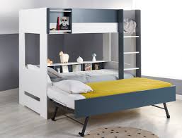 Le couchage du bas est monté sur roulettes pour compact, original et looké, notre lit superposé gigogne leopaul séduira toute la famille. Lits Superposes 3 Places Dans Une Unique Chambre Enfant