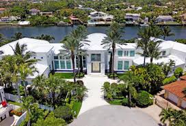 True boca raton, boca raton, florida. 700 Coquina Way Boca Raton Fl 33432 Mls Listing Rx 10052141 House Exterior South Florida Real Estate Exterior House Color