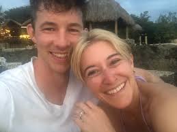 Annie Molinaro and Paul Brom's Wedding Website